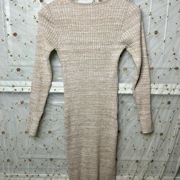White Sweater Dress Sz L - Picture 4 of 5